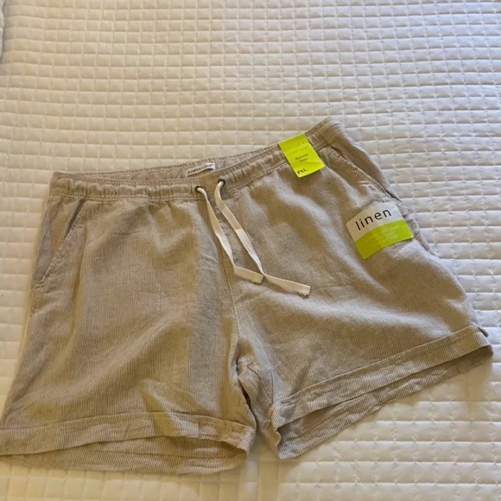 Juniper + Lime Linen Shorts